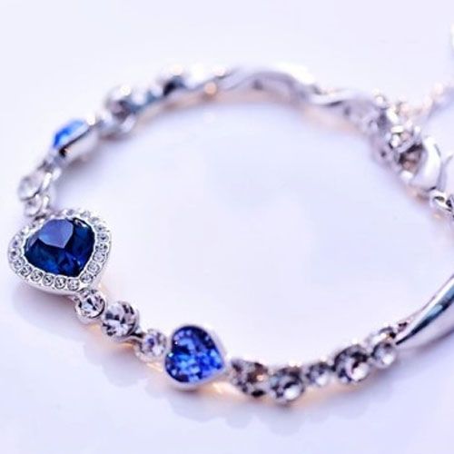 Vintage Halo Heart Design Bracelet